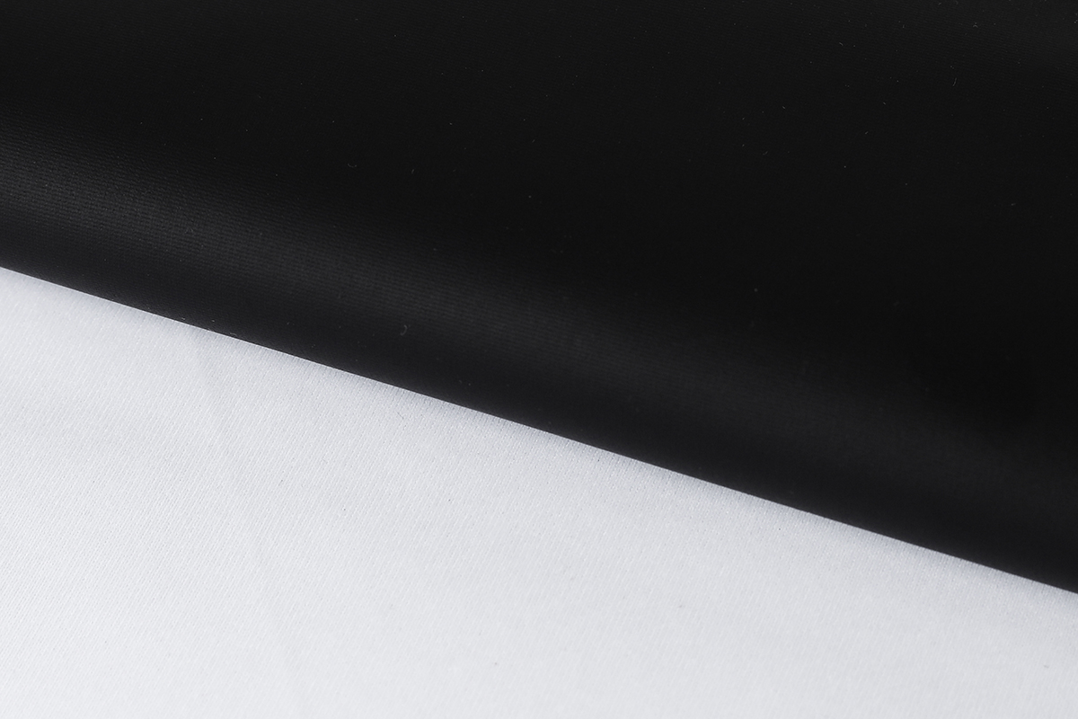 Blackback Prime 240 FR, +/- 240 g/m2
For subli transfer & direct

2,60 x +/- 100 m